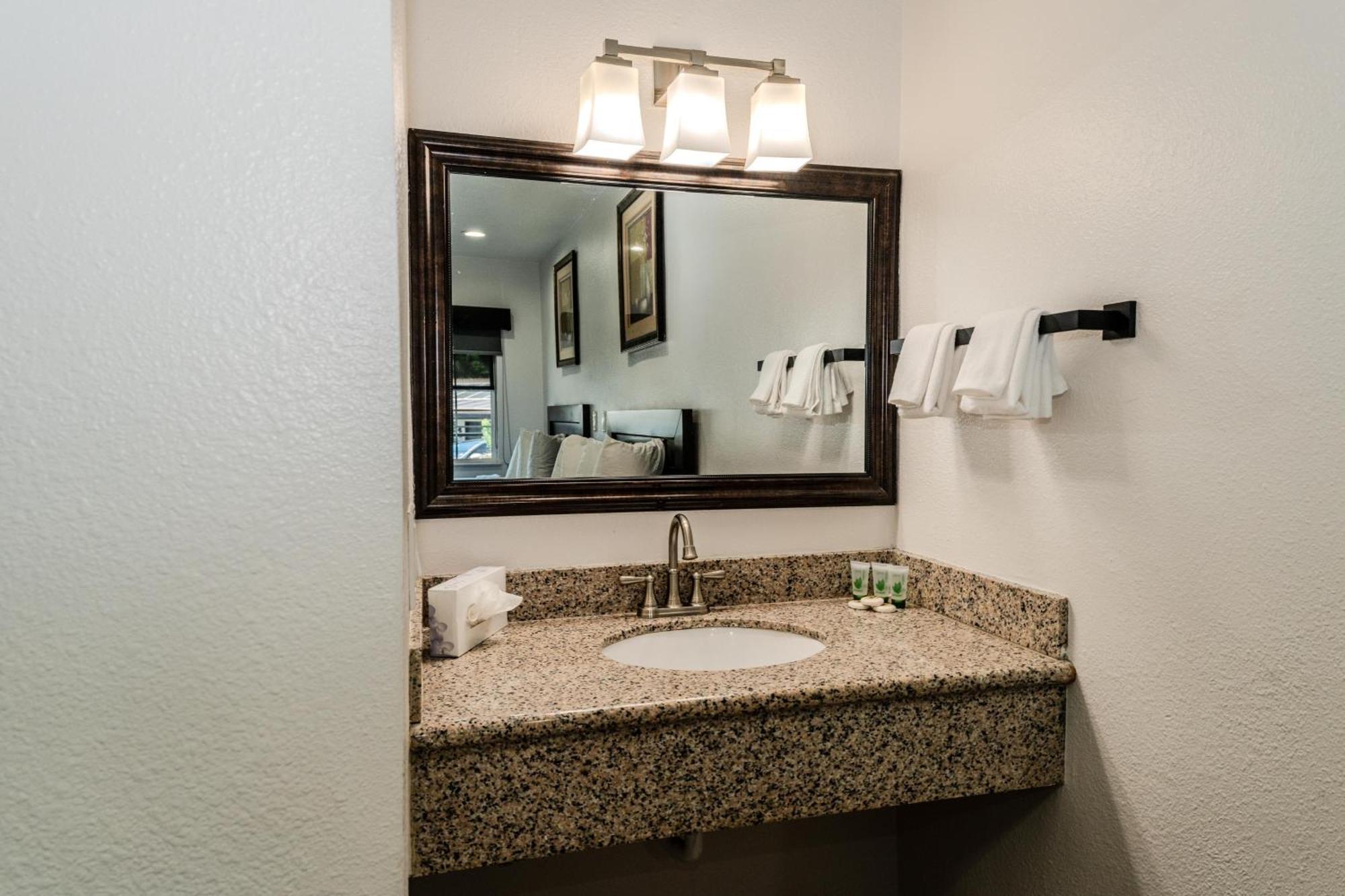 Monterey Surf Inn Екстериор снимка