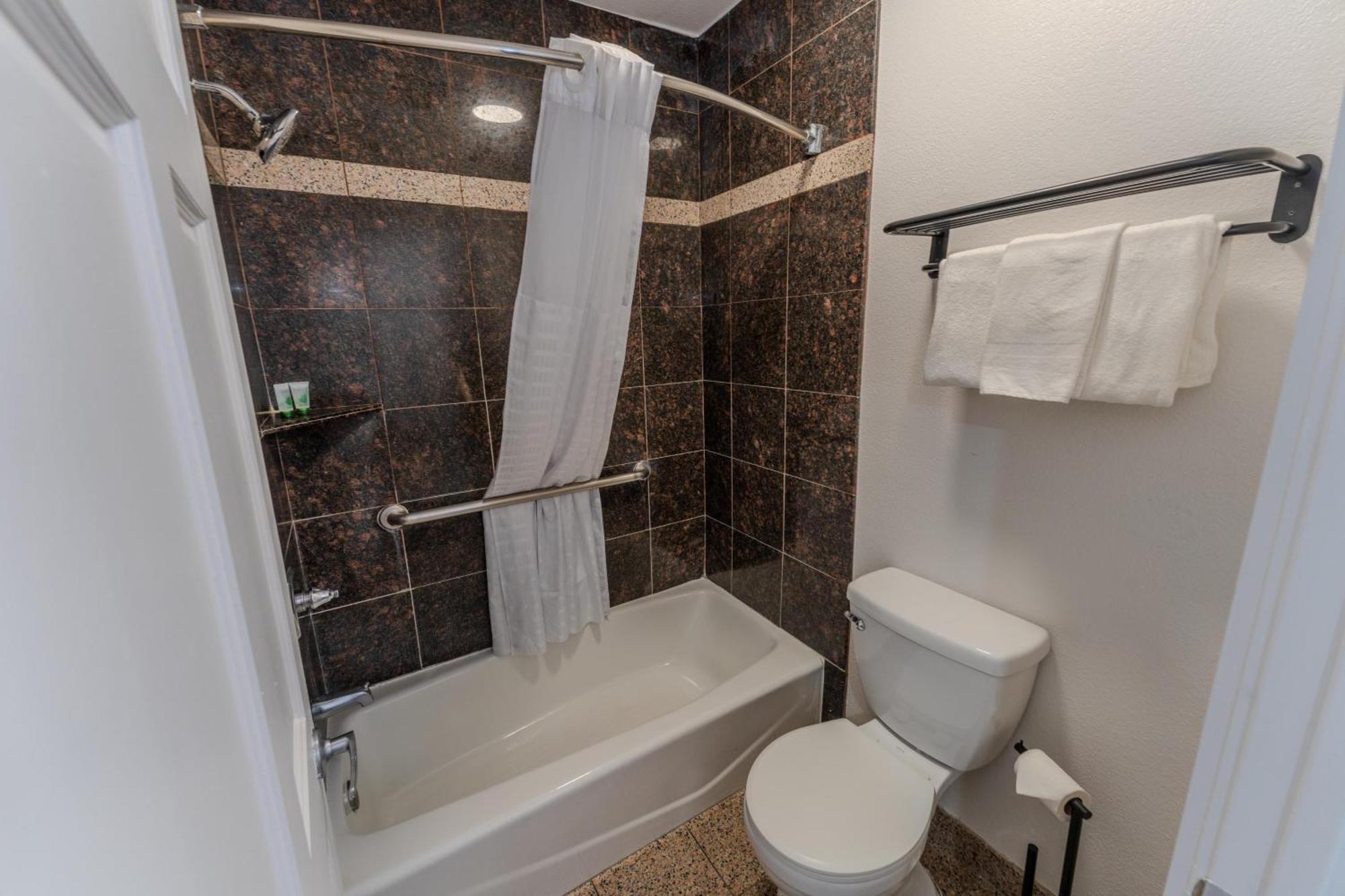 Monterey Surf Inn Екстериор снимка